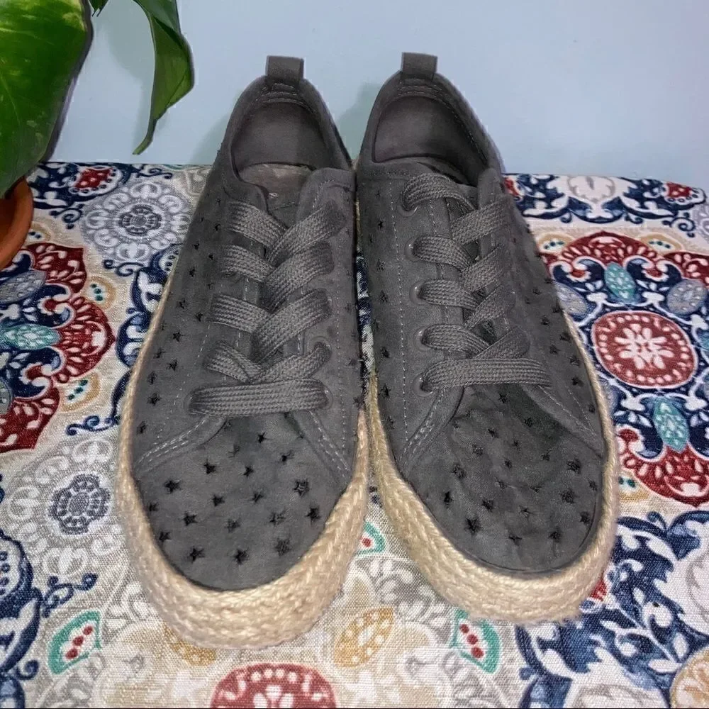 Universal Thread, Grey Jenna Star Espadrilles, Laser Cut Stars, Target Women’s 6